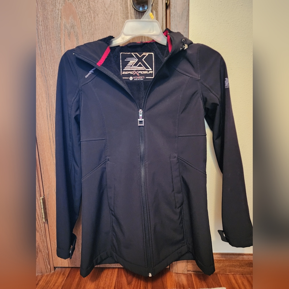 Black Women's Size Small Softshell Jacket